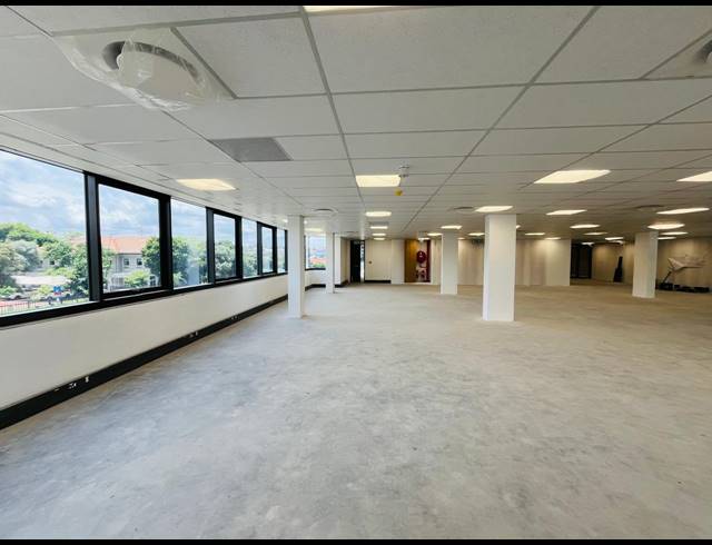 333M² OFFICE TO LET IN VORNA VALLEY